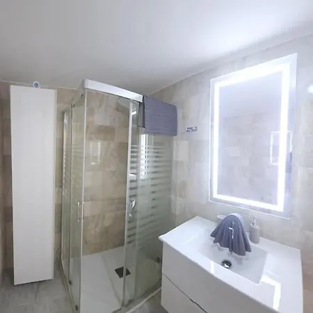 Symphony Sunrise, With Stunning Sea Views And Short Walk To The By Namaste Elite 토레몰리노스