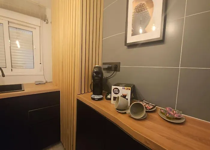 Symphony Sunrise, With Stunning Sea Views And Short Walk To The By Namaste Elite *