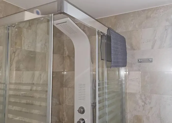 Symphony Sunrise, With Stunning Sea Views And Short Walk To The By Namaste Elite * Torremolinos