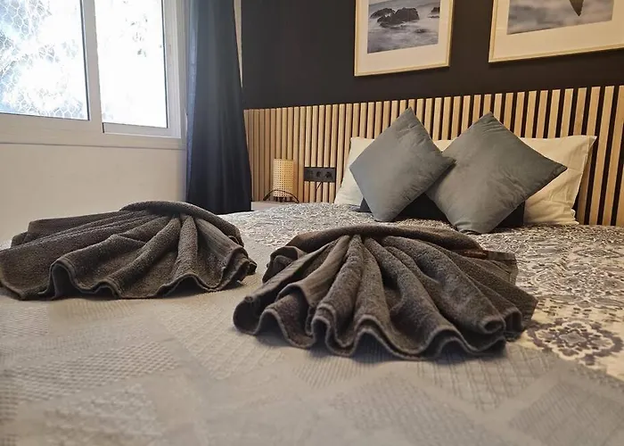 Symphony Sunrise, With Stunning Sea Views And Short Walk To The By Namaste Elite *