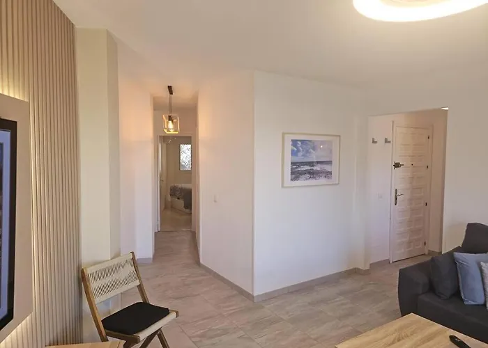 Διαμέρισμα Symphony Sunrise, With Stunning Sea Views And Short Walk To The By Namaste Elite *