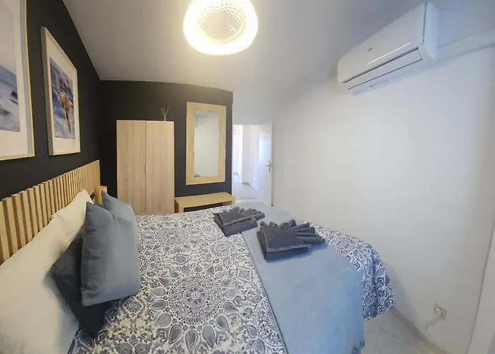 Symphony Sunrise, With Stunning Sea Views And Short Walk To The By Namaste Elite * Torremolinos