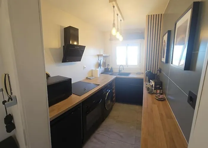 Symphony Sunrise, With Stunning Sea Views And Short Walk To The By Namaste Elite Διαμέρισμα