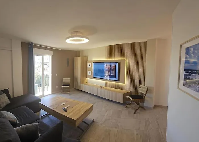 Symphony Sunrise, With Stunning Sea Views And Short Walk To The By Namaste Elite Τορρεμολίνος