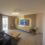 Symphony Sunrise, With Stunning Sea Views And Short Walk To The By Namaste Elite Torremolinos