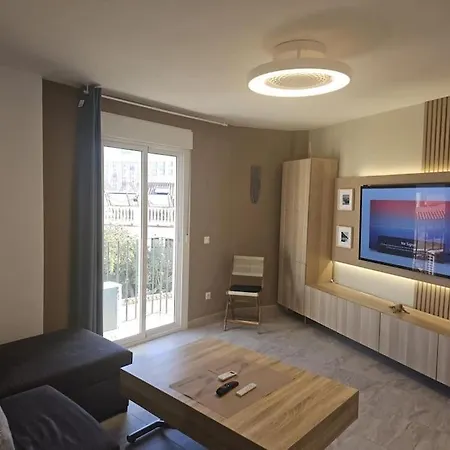 Appartement Symphony Sunrise, With Stunning Sea Views And Short Walk To The By Namaste Elite *