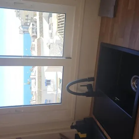 Symphony Sunrise, With Stunning Sea Views And Short Walk To The By Namaste Elite *
